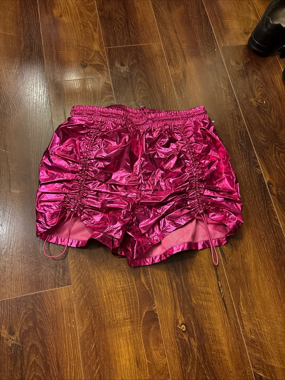 NWT Jolie & Joy Metallic Pink Cinched Shorts Size M Disco Retro Space Party